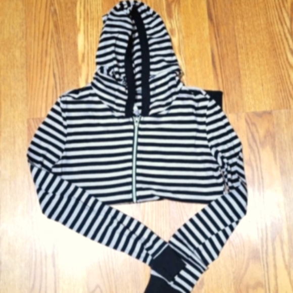 Striped Black and White Zip-Up Hoodie - Picture 2 of 4